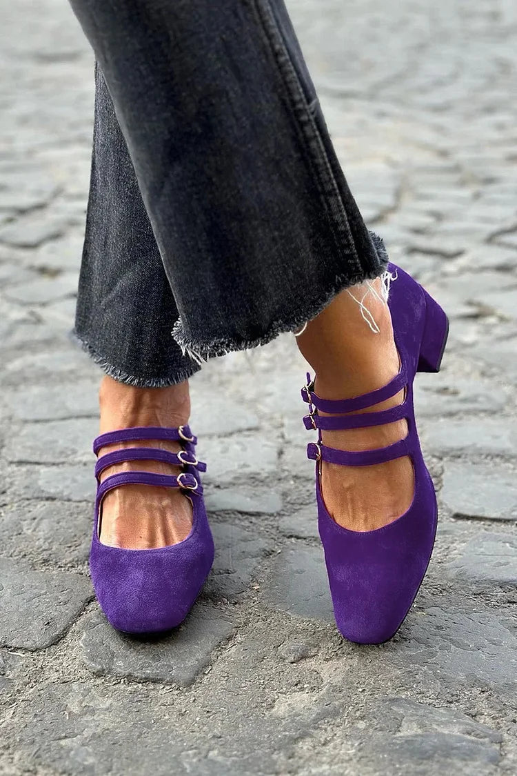 BALLERINA CON CINTURINES