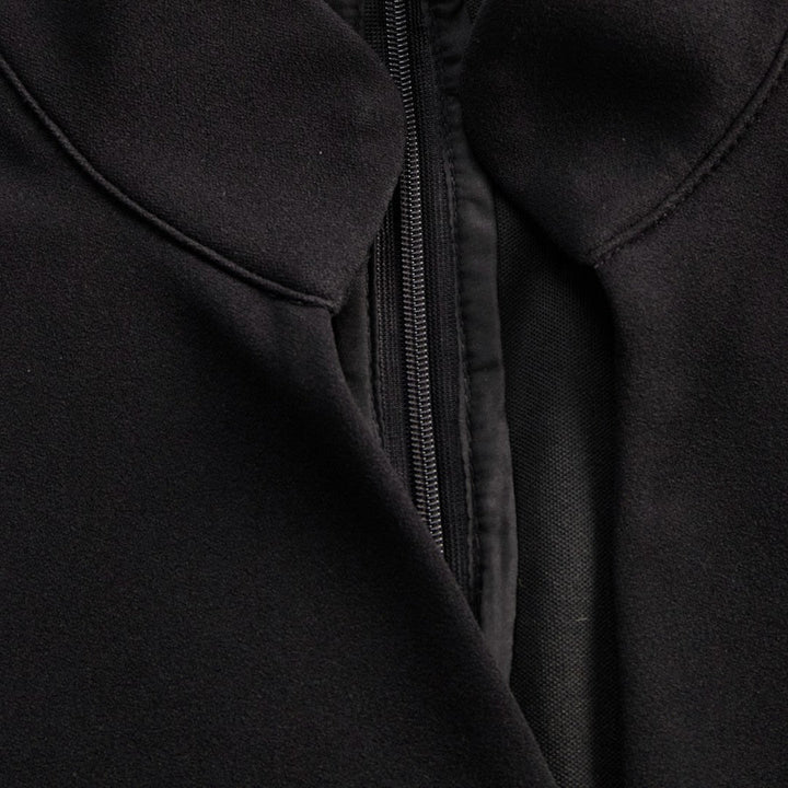 Marina | Vestido negro refinado con cinturón de regalo