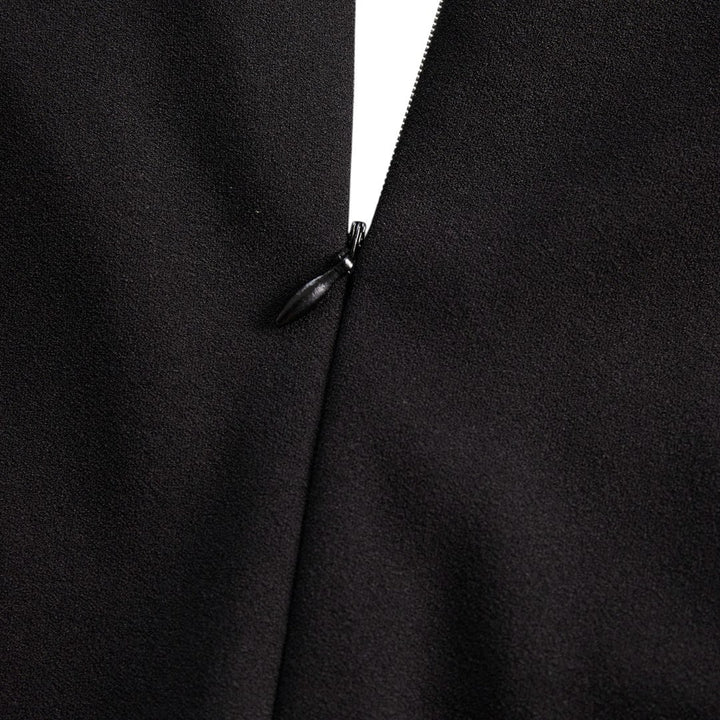 Marina | Vestido negro refinado con cinturón de regalo