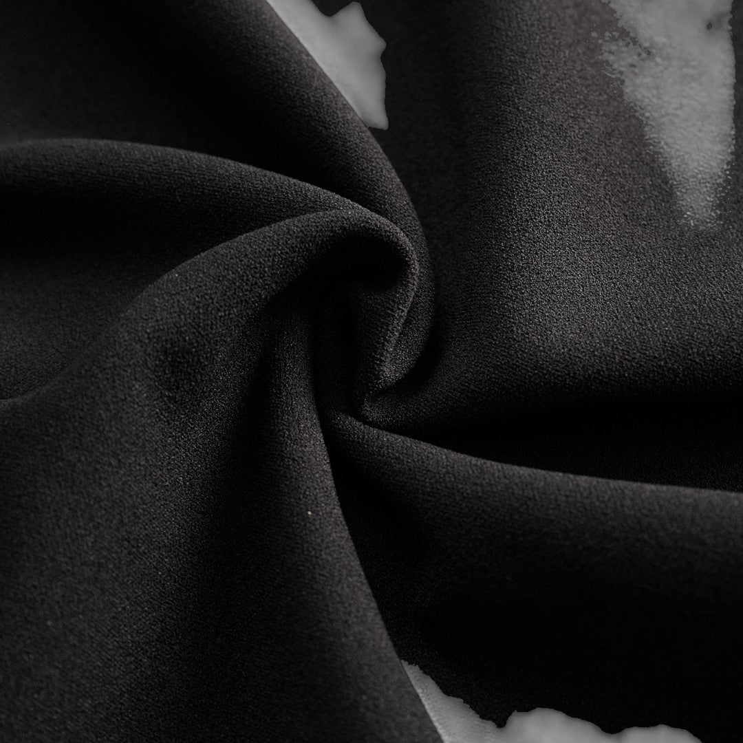 Marina | Vestido negro refinado con cinturón de regalo