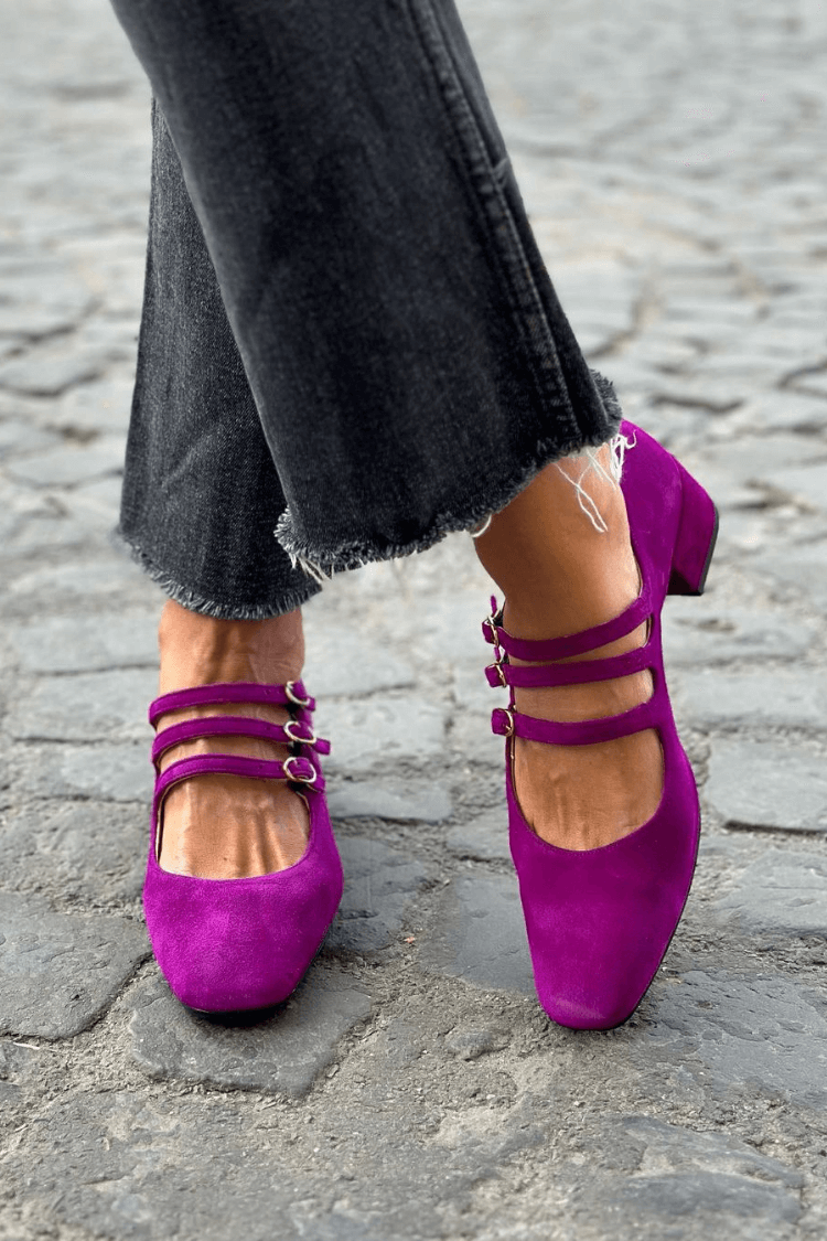 BALLERINA CON CINTURINES