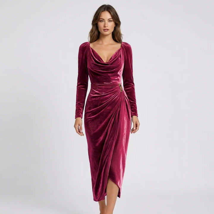 Paula | Vestido de terciopelo plisado que favorece la figura